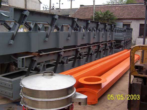 振動水平輸送機(jī)