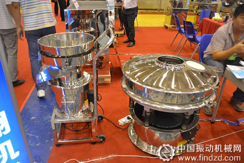中國振動(dòng)機(jī)械網(wǎng)青島粉體展展臺(tái)