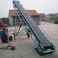 糧食推薦皮帶輸送機-可移動調速輸送機