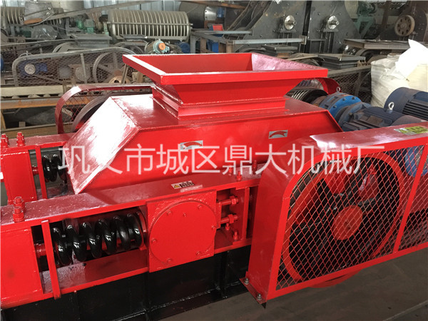  陽江濕料粉碎機(jī)價格決定型號產(chǎn)量大小wgo173