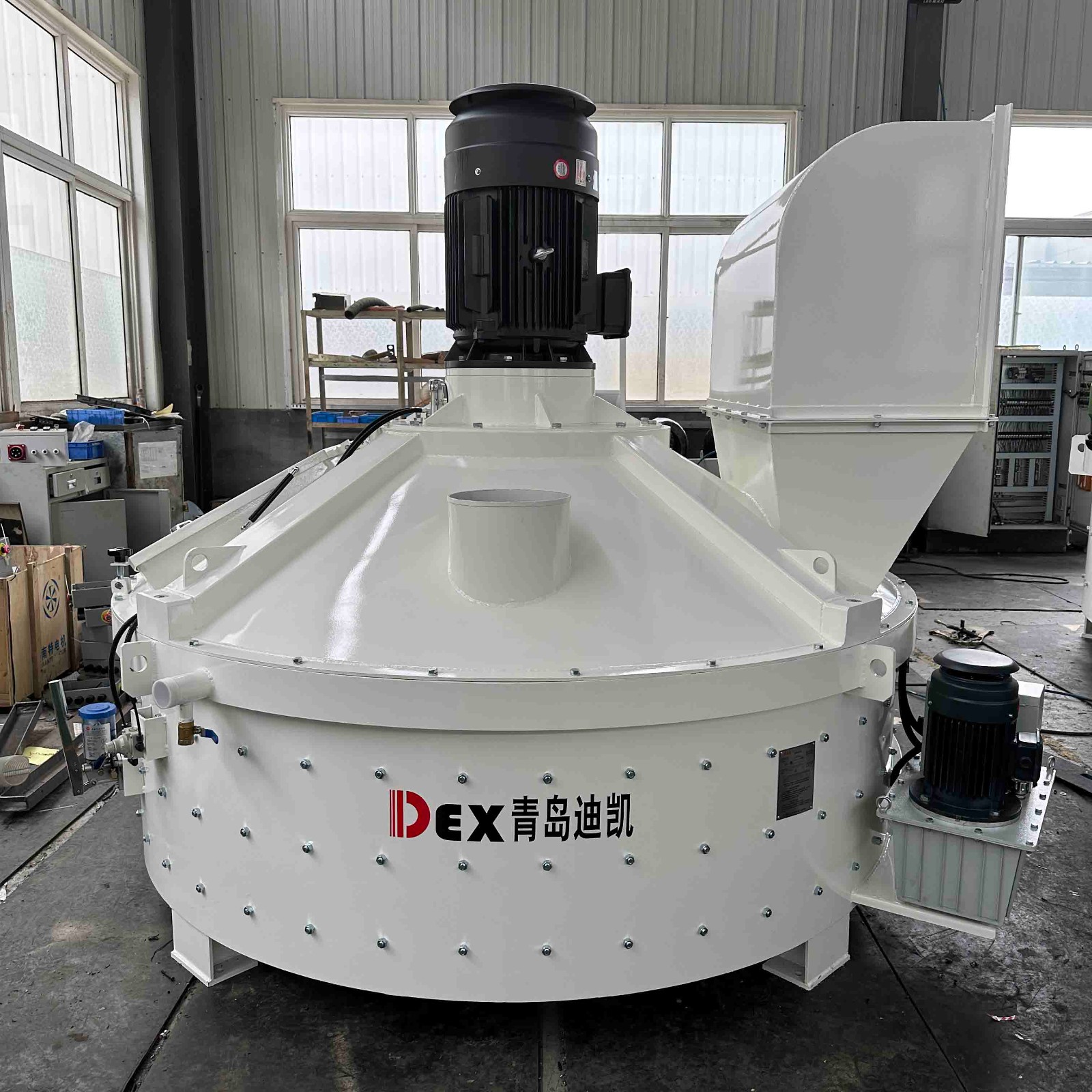 立軸行星式攪拌機的創新優化開啟了混凝土攪拌設備全新的混合工藝