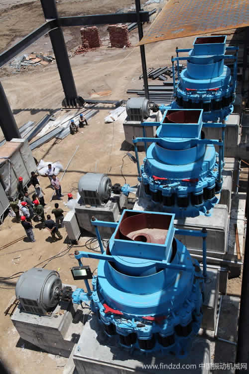 沈陽順達(dá)重礦機(jī)械有限公司破碎機(jī)