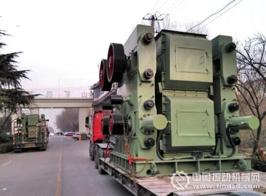 山礦公司銷往寶鋼湛江港4臺四輥破碎機整裝待發