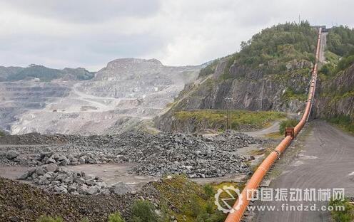 圖1 歐洲首套Dodge® CST驅動系統免去輸送機、減速器、托輥和皮帶輪的日常維修工作。