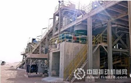圖三 CC400單缸液壓圓錐破碎機(jī)