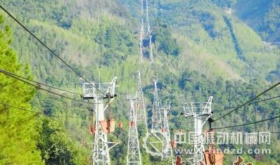 崇山峻嶺間,大寶山人不畏艱險(xiǎn),架起了兩條架空運(yùn)礦索道