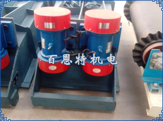 電機(jī)振動(dòng)給料機(jī)4.jpg