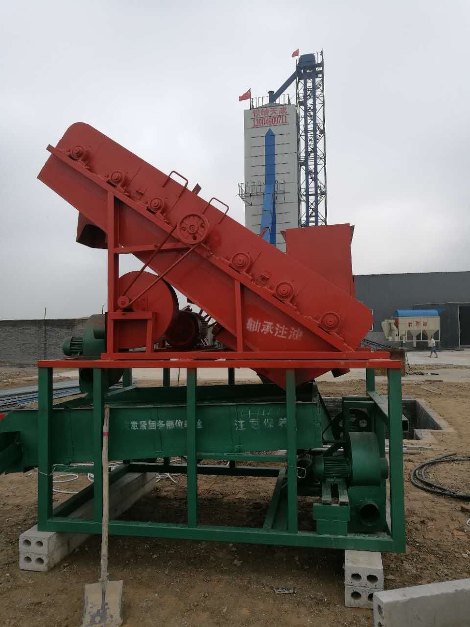 國內較大型玉米脫粒機.jpg