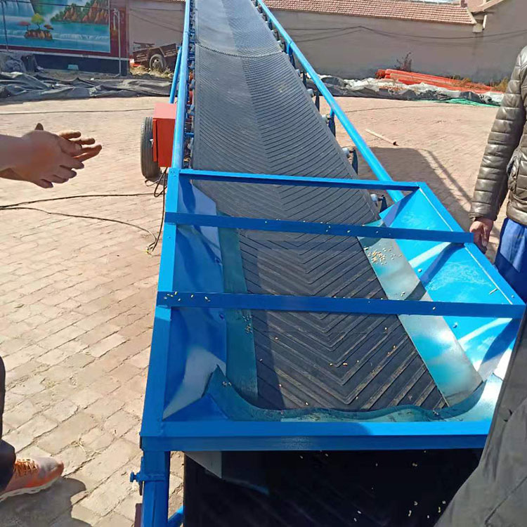 收糧推薦皮帶輸送機 中國振動機械網.jpg